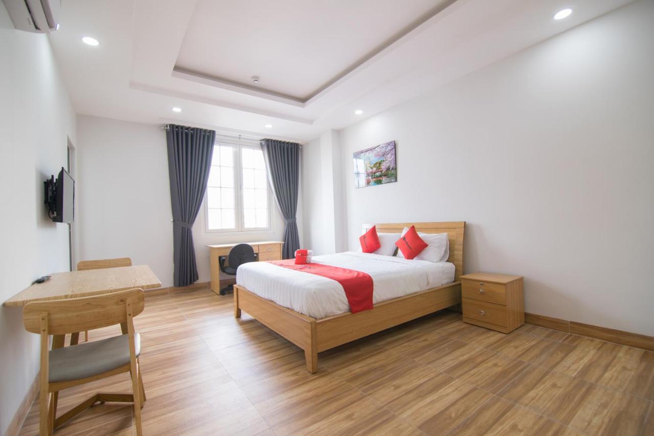 Reddoorz Premium Near E-Town Cidade de Ho Chi Minh Exterior foto