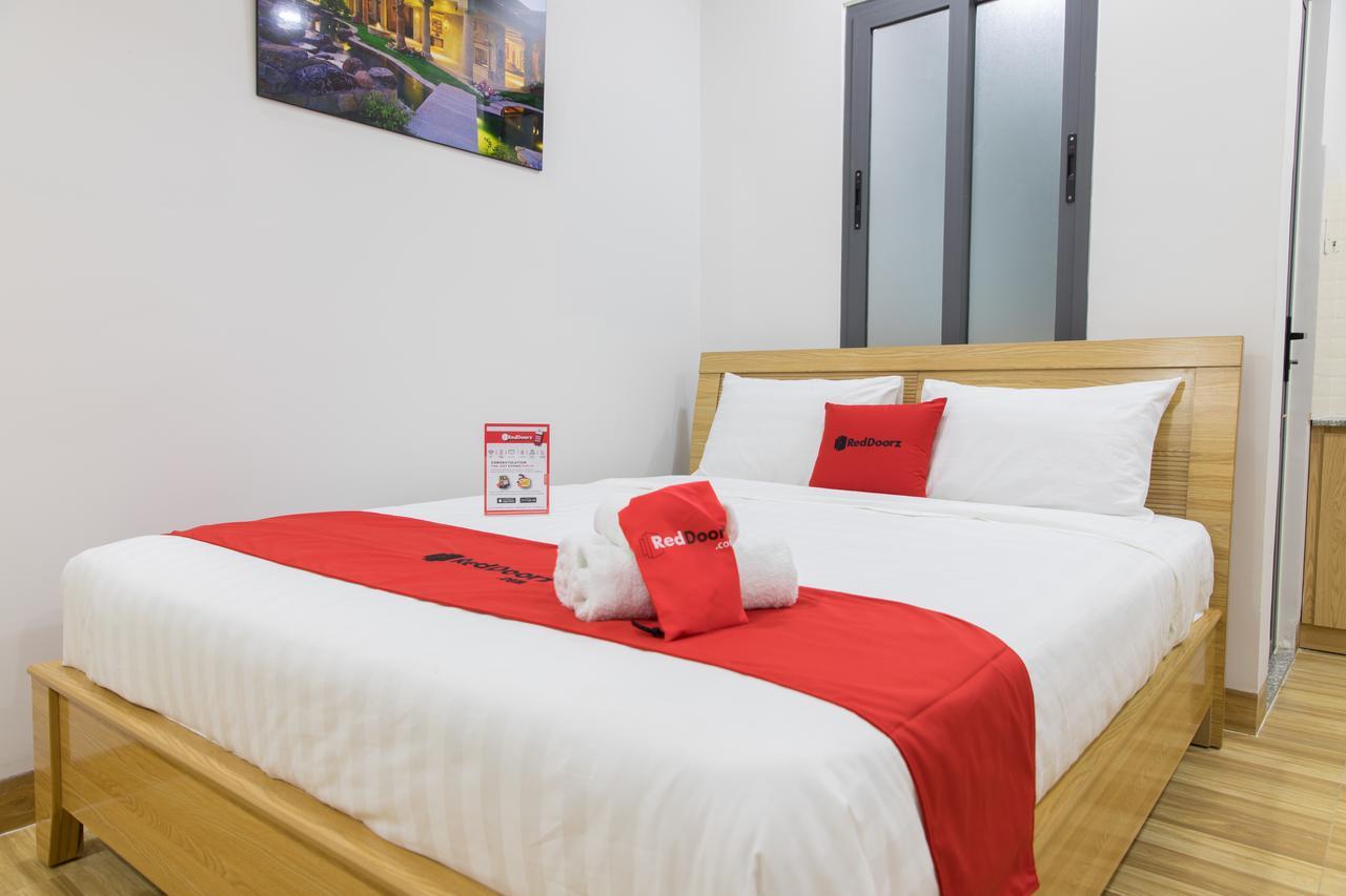 Reddoorz Premium Near E-Town Cidade de Ho Chi Minh Exterior foto