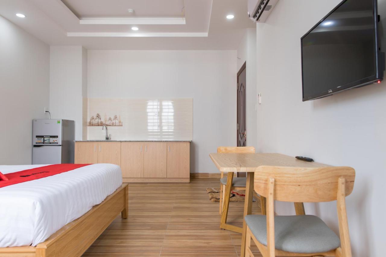 Reddoorz Premium Near E-Town Cidade de Ho Chi Minh Exterior foto