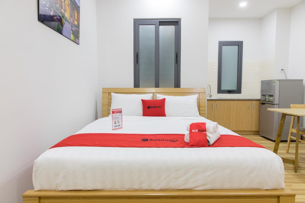 Reddoorz Premium Near E-Town Cidade de Ho Chi Minh Exterior foto