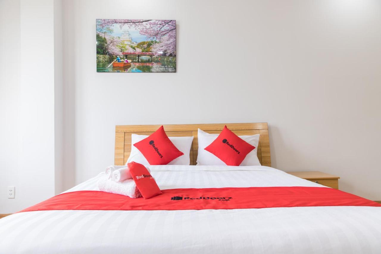 Reddoorz Premium Near E-Town Cidade de Ho Chi Minh Exterior foto
